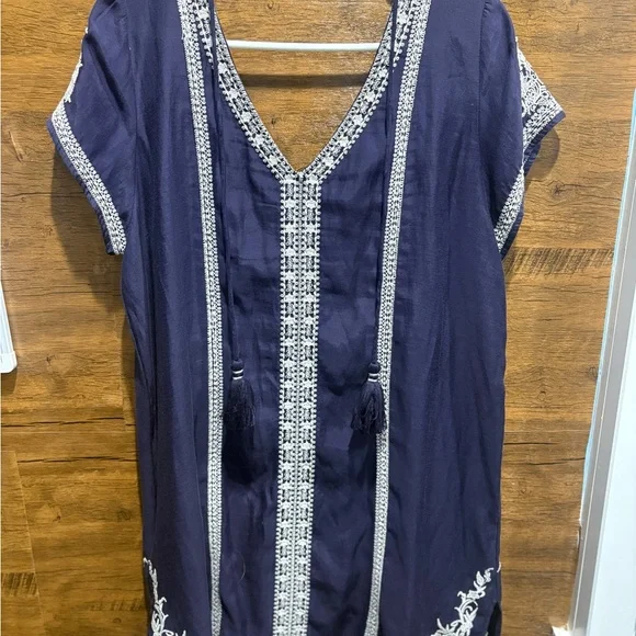 Sundance Evening Tide Navy & White
Embroidered Tassel Tunic Dress Cover- Up - Picture 6 of 7